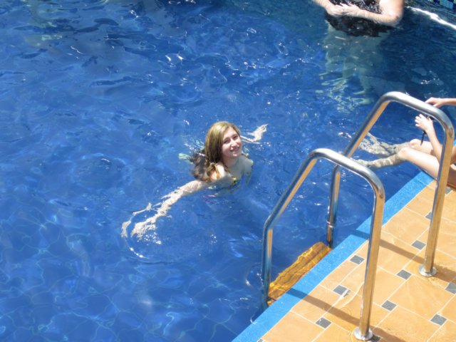 lexiplayinginthewater.jpg